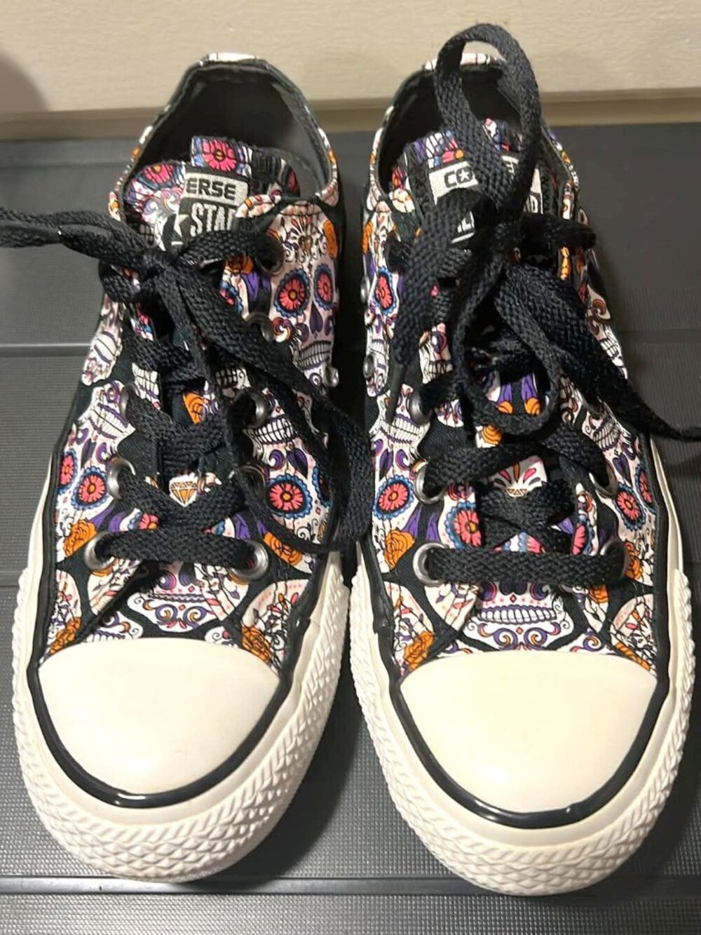Converse Chuck Taylor All Star Day of the Dead Sugar Skull Low Tops – Size M4/W6